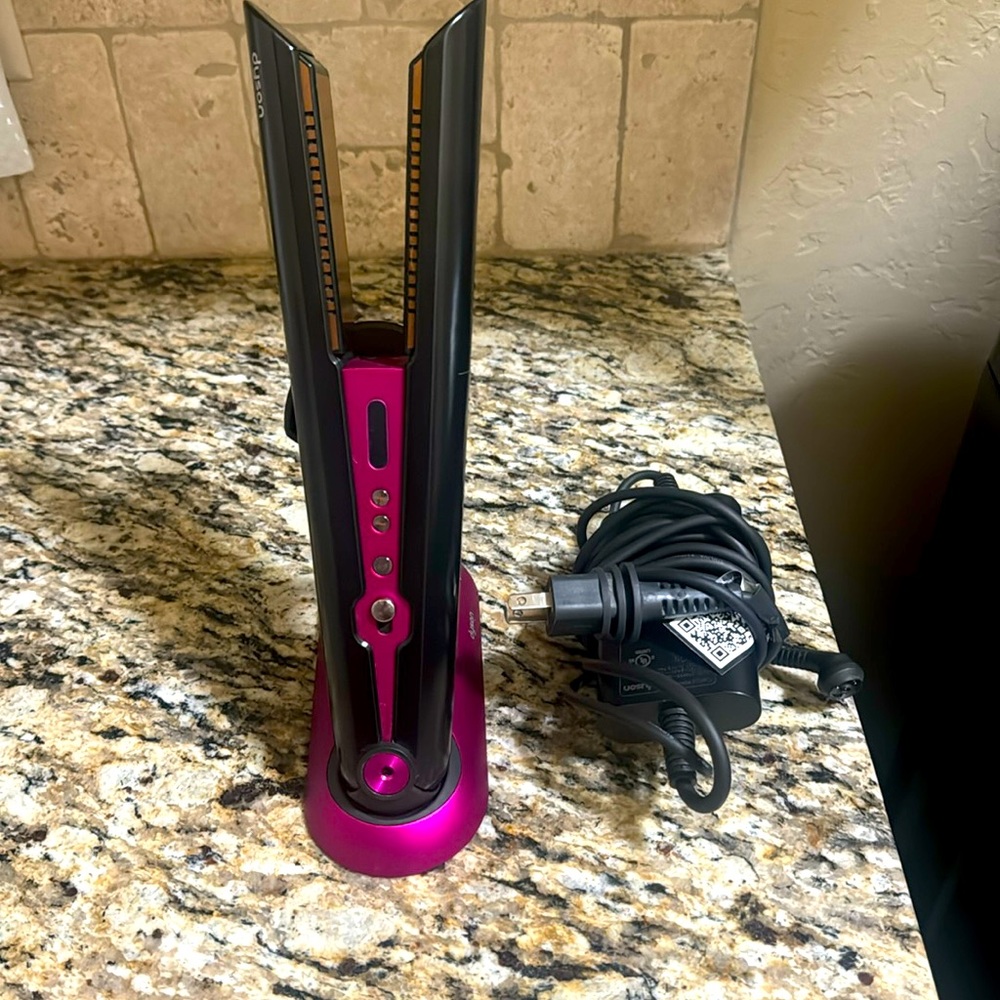 Dyson Corrale hair straightener- hot pink EUC